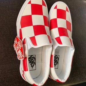 AMAZING large checkerboard leather Vans!! NWT